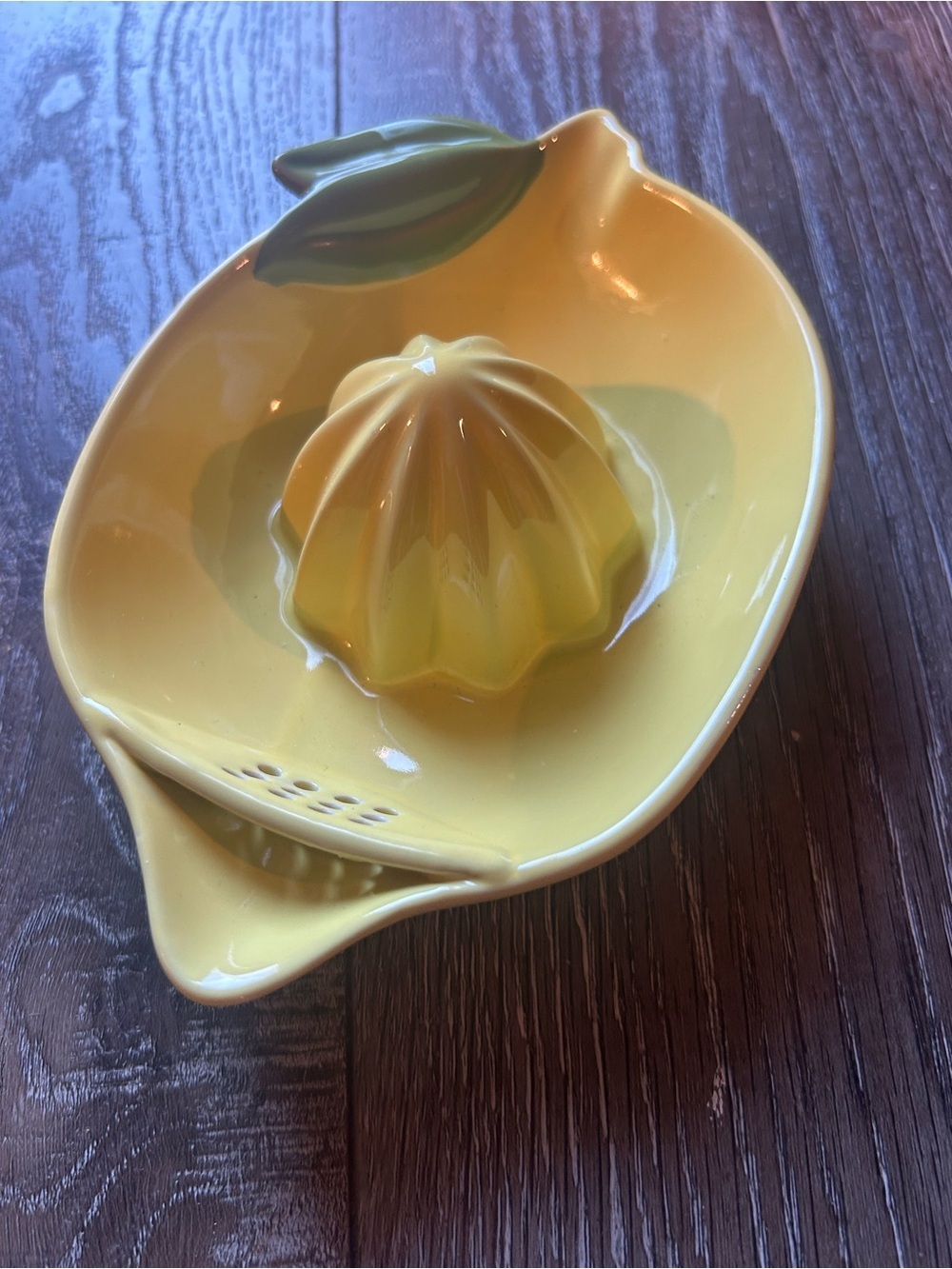 Lemon Shaped Juicer Reamer Ceramic Pour Spout TAG Yellow